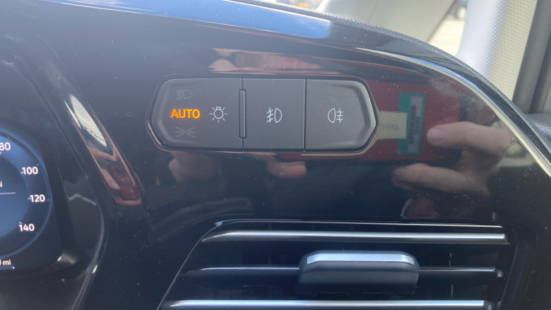 Ford Transit Connect 250 L2 Petrol 1.5 EcoBoost PHEV 150 Limited Van Auto